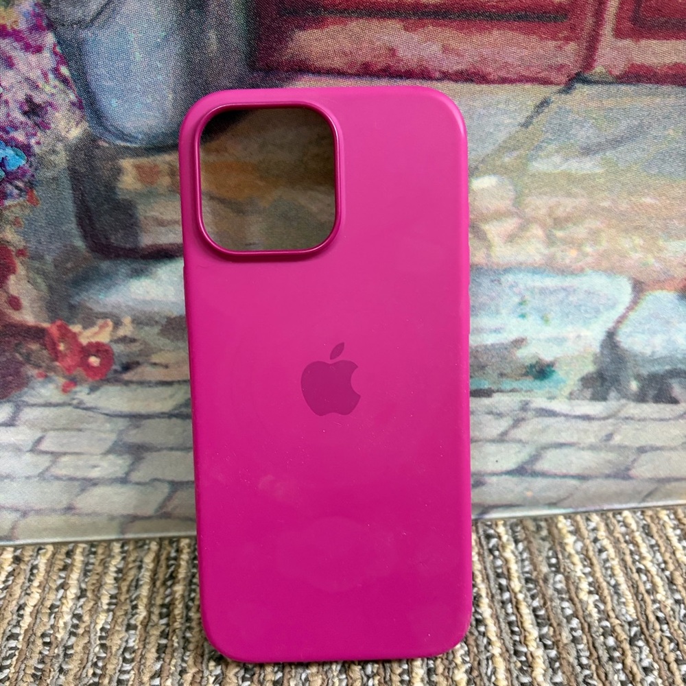 Authentic Apple Fuchsia Silicone IPhone Case for 16 Pro Max